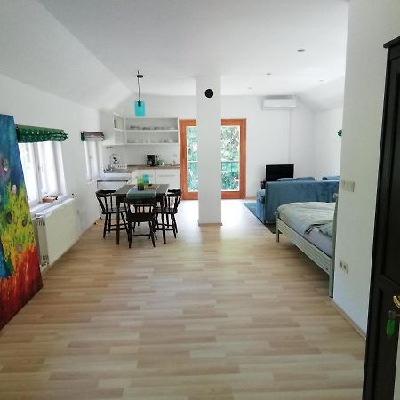 Apartmán Waldhaus Pat Galambok Exteriér fotografie