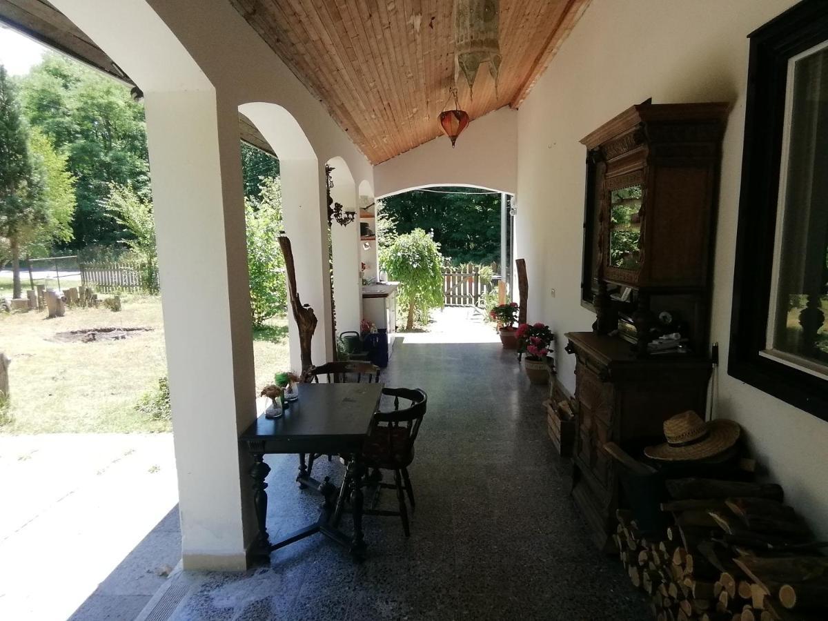 Apartmán Waldhaus Pat Galambok Exteriér fotografie